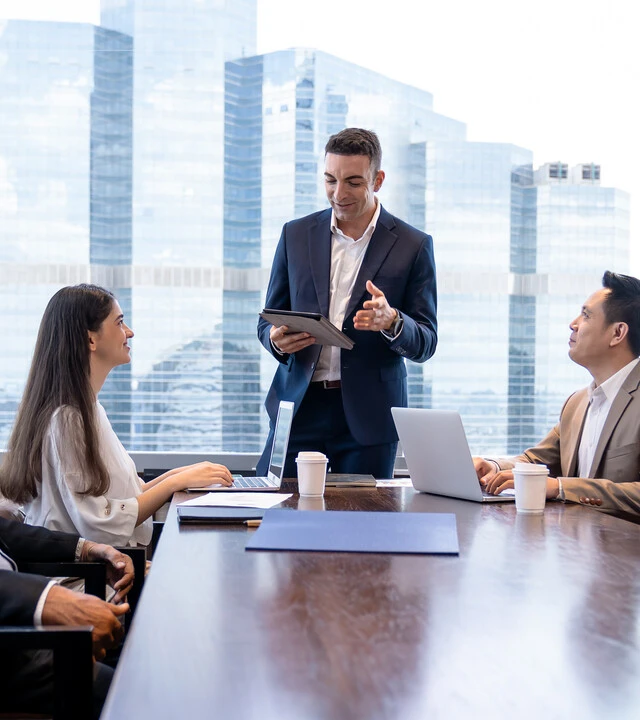 Consulting session with leadership committee